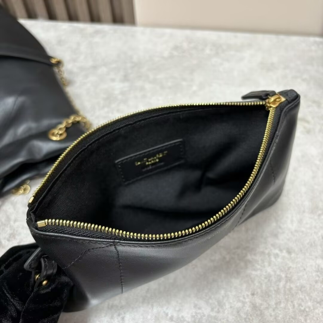 Y*L jamie pochon in lambskin 38x33x2cm