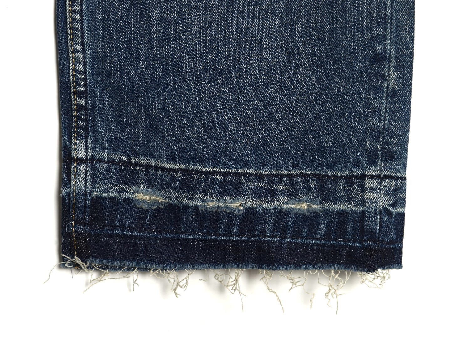 Ce**e Jeans