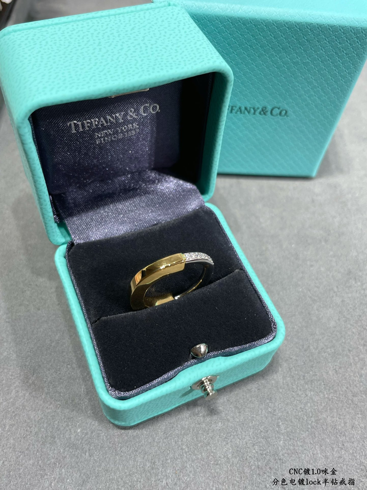 T*f*ny & Co. Lock Ring