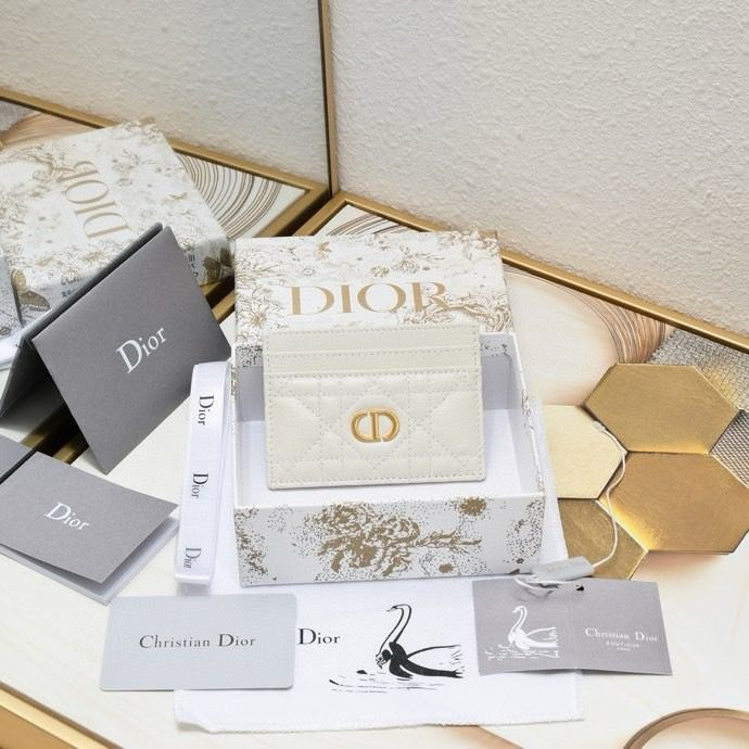 D*0r Card Holder