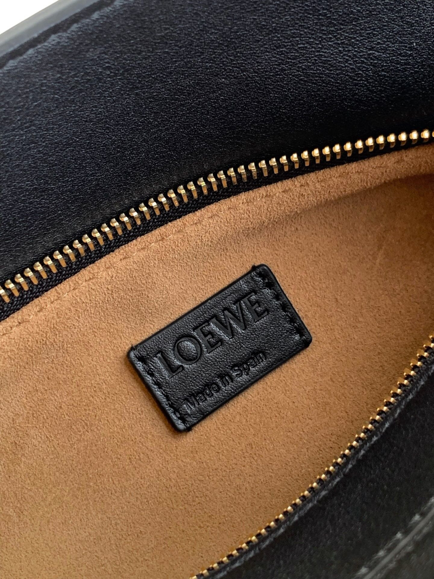 L0ew* small puzzle bag in smooth calfskin 16.5x24x10.5cm