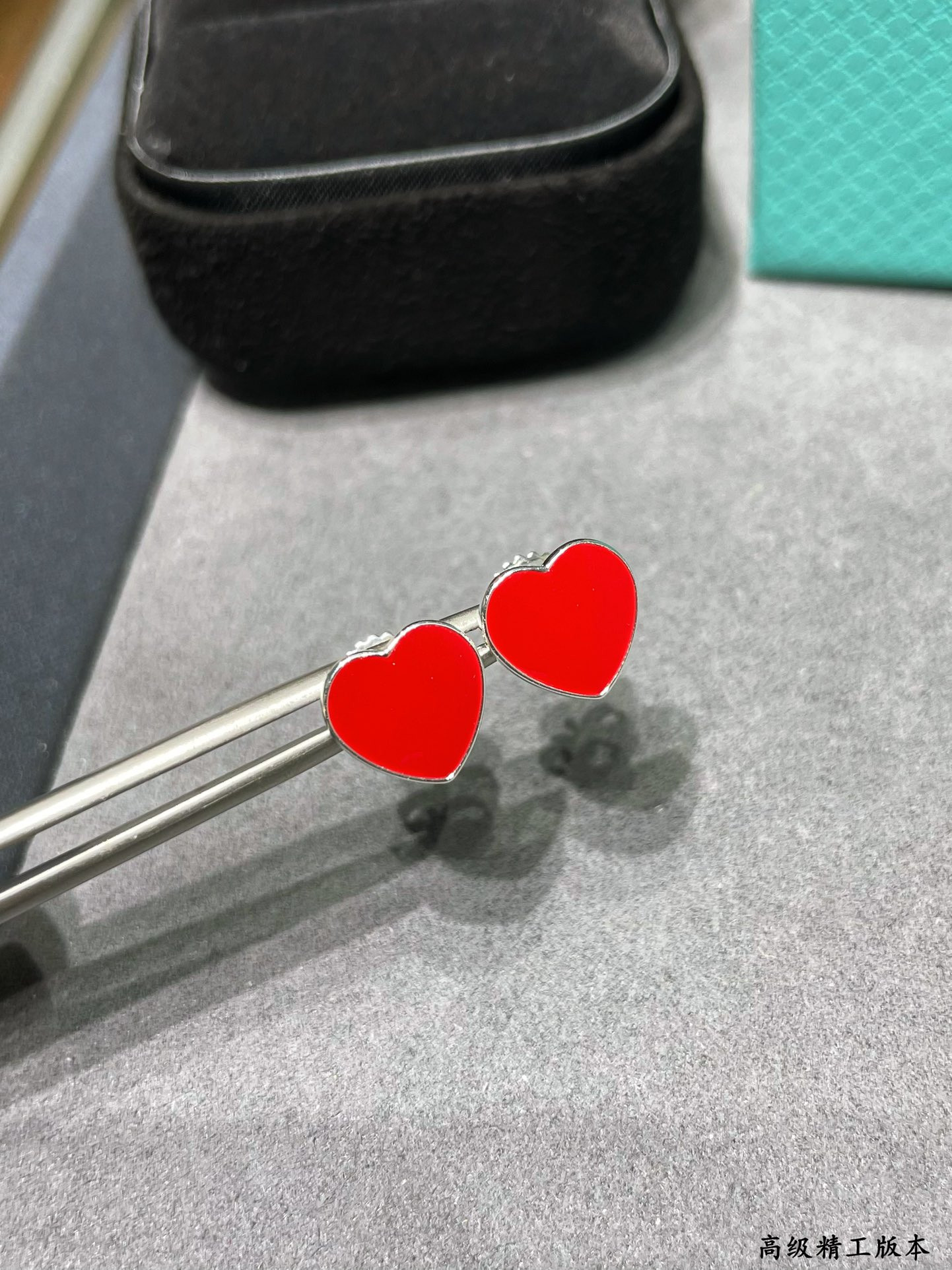T*f*ny & Co. Heart Stud Earrings Ag925