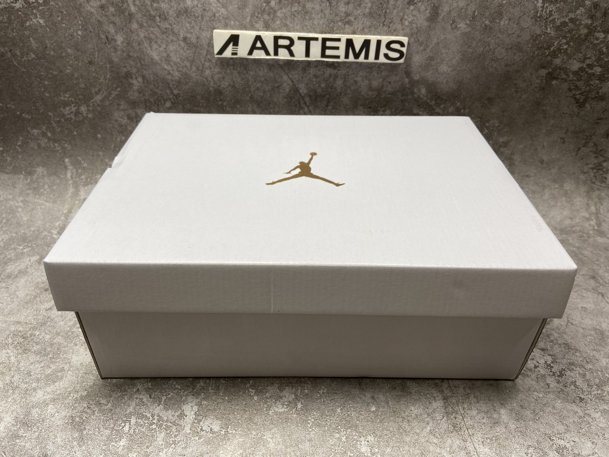 Air Jordan 1 Low UNC