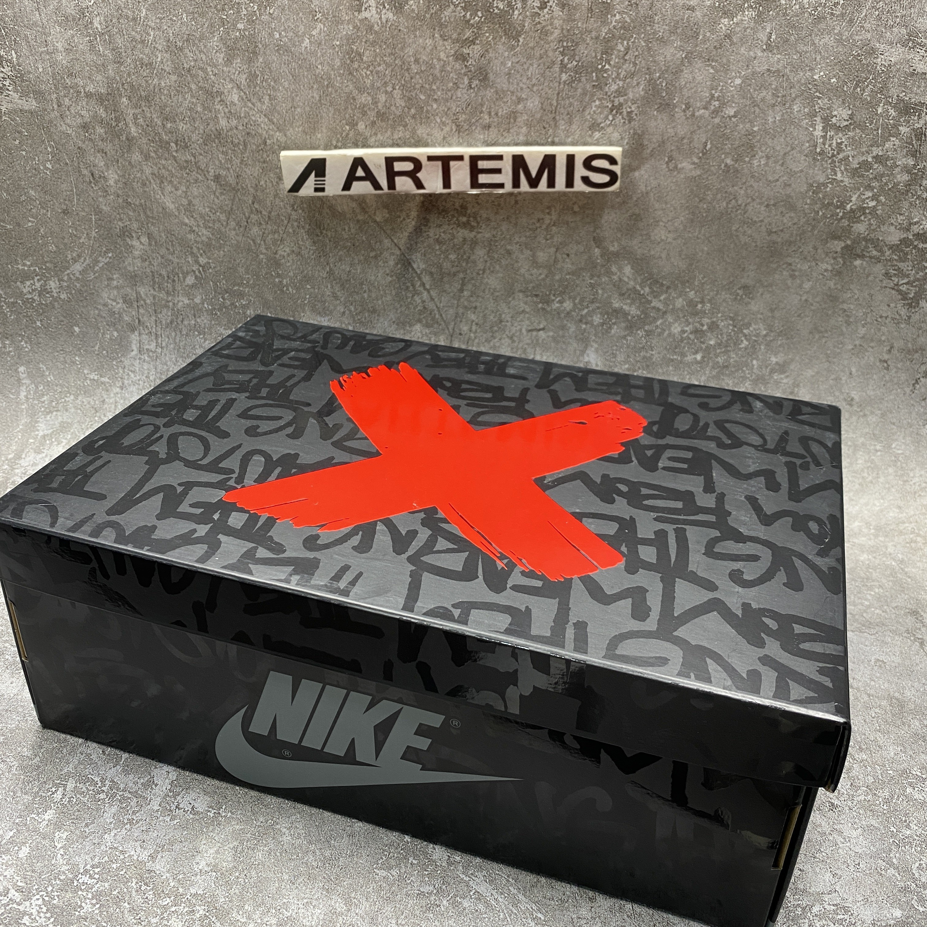 Air Jordan 1 Retro High OG Rebellionaire