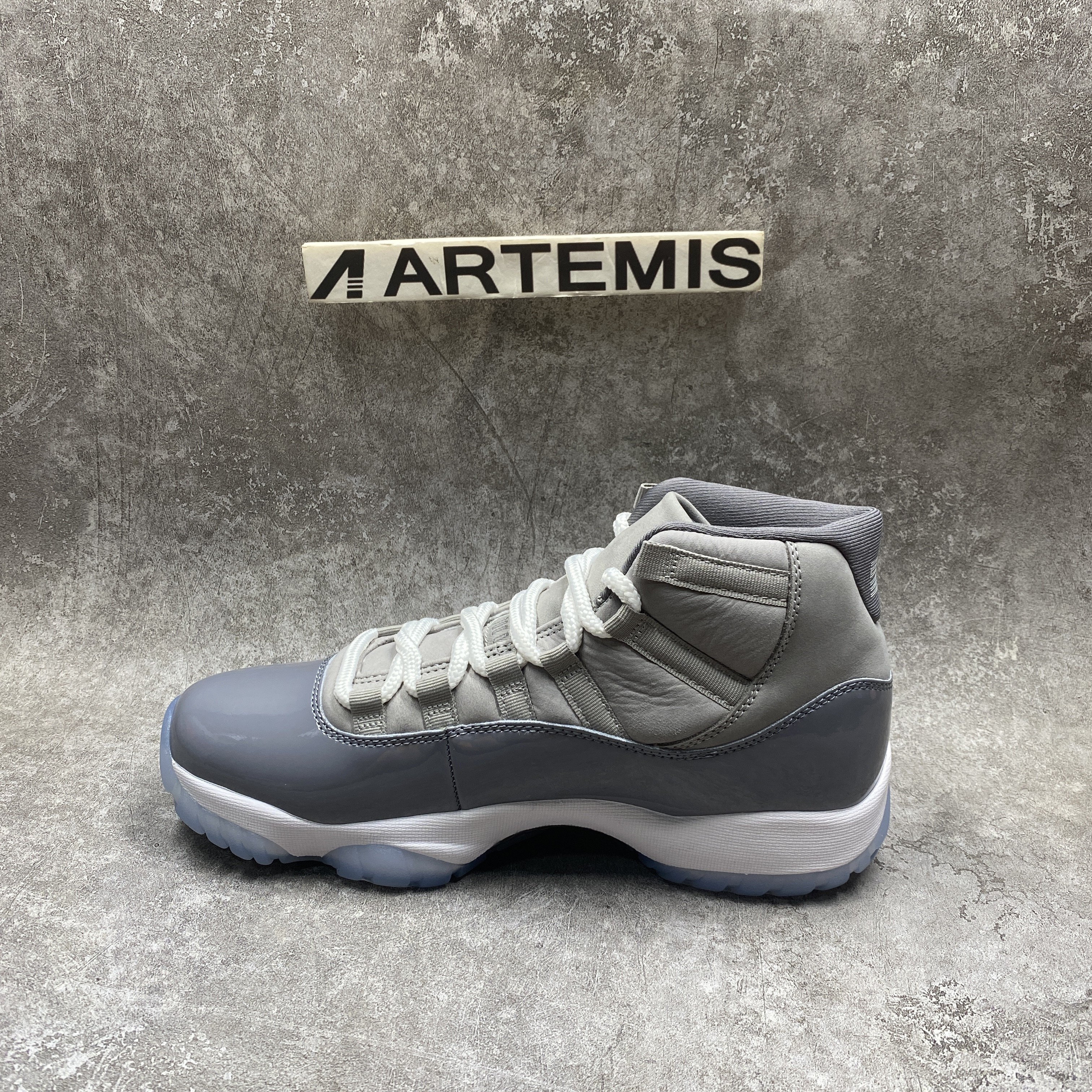 Air Jordan 11 Retro Cool Grey 2021