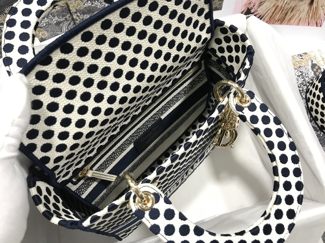 MEDIUM D*0r LADY D-LITE BAG polka dots 24 x 20 x 11 cm