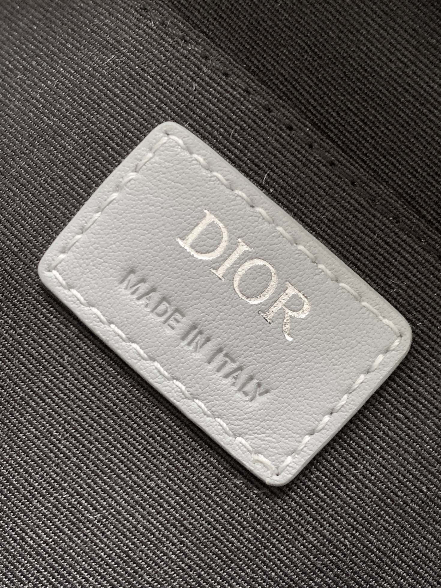 D*0r Lingot Toiletry Bag Gray Mirage Technical Fabric 8.5 x 5 x 4 inches
