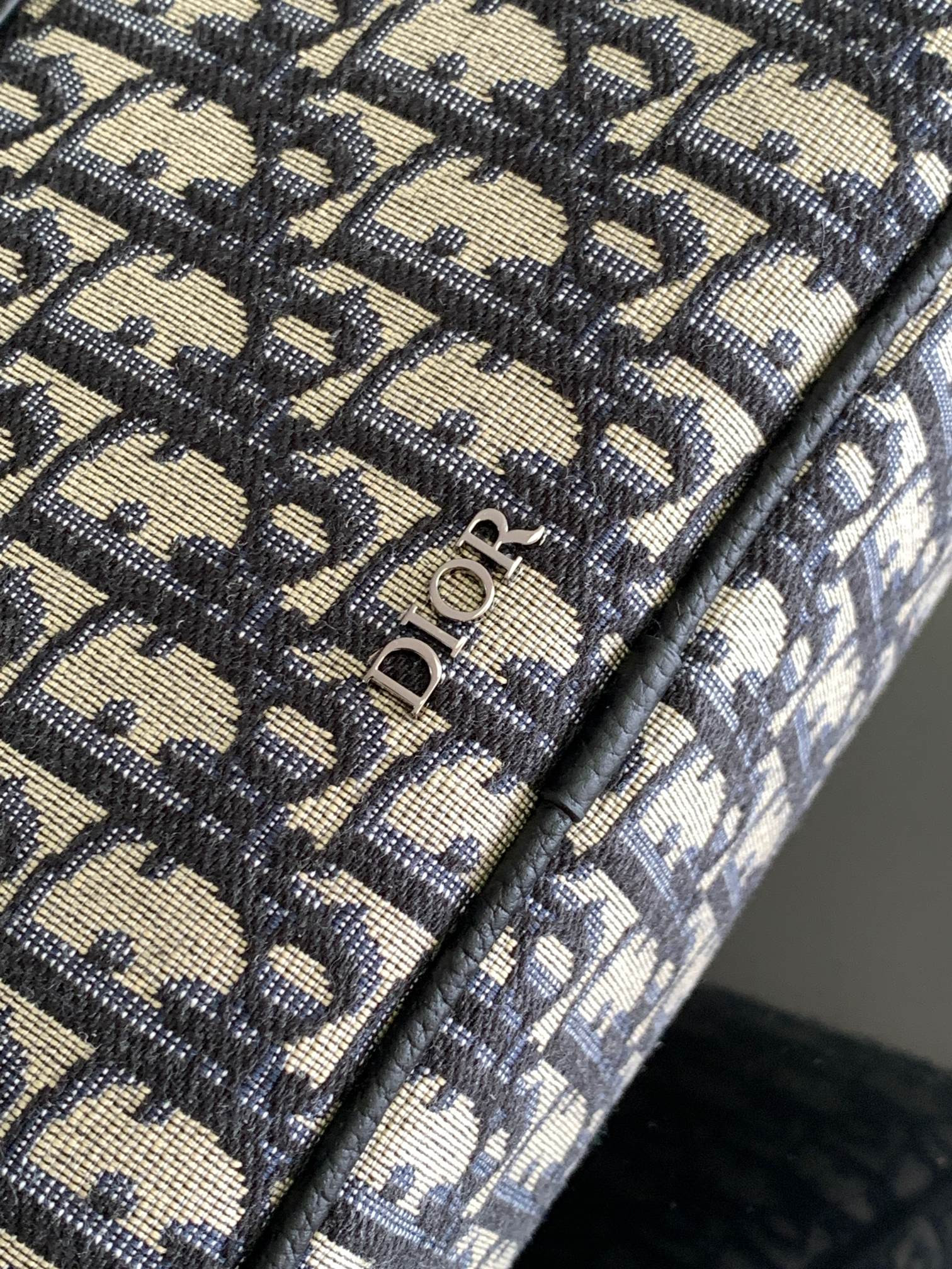 D*0r Maxi Safari Bag with Strap  Beige and Black D*0r Oblique Jacquard