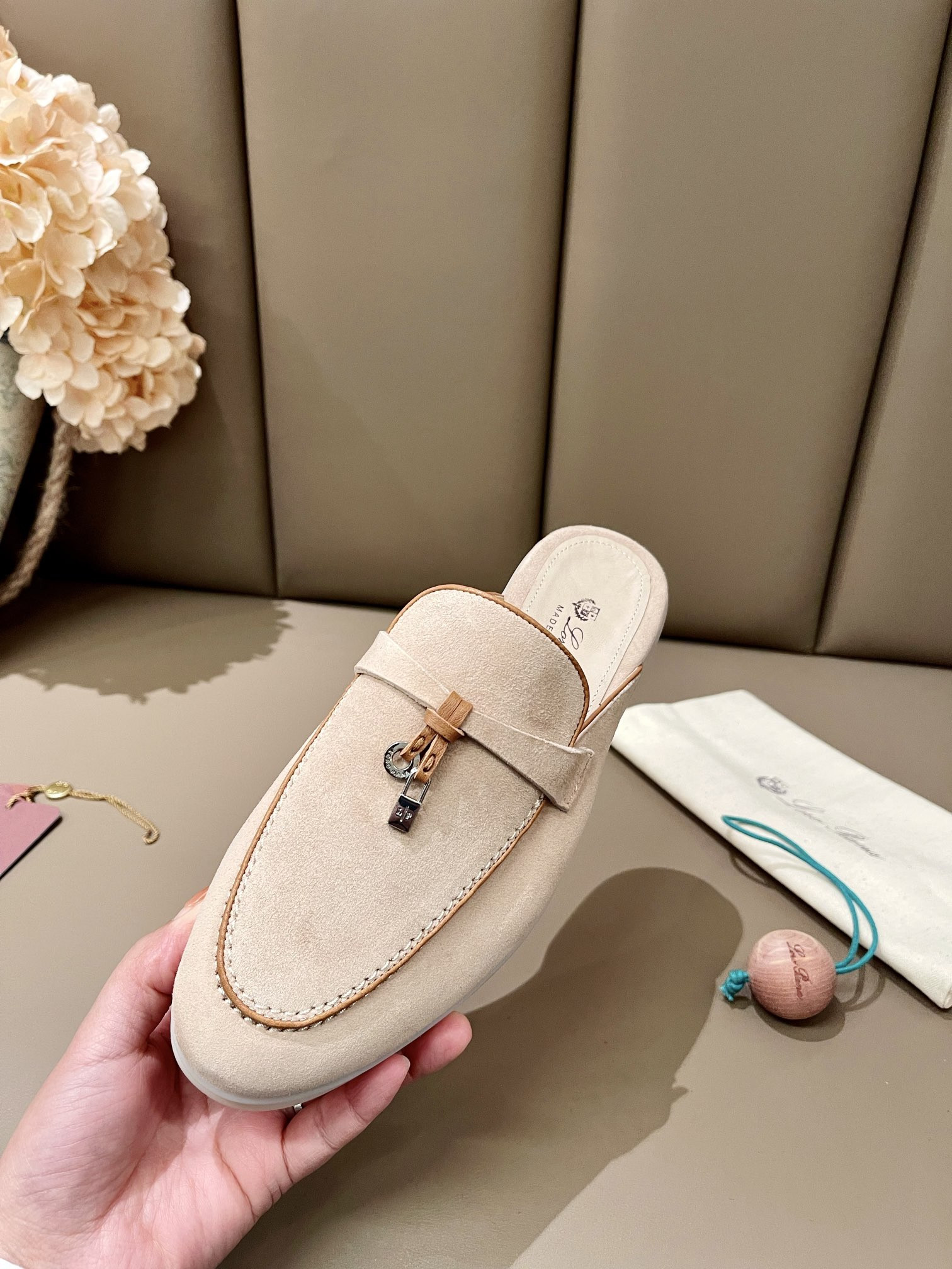 ua L**o p*ana babouche charms walk loafers